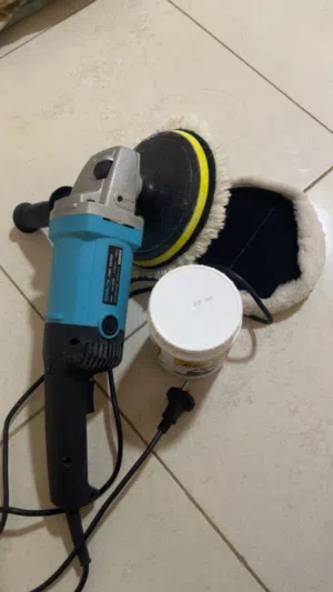 للبيع مكينه سنفره مع ملحقاتها
