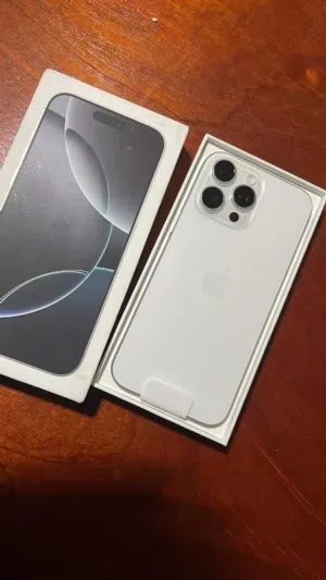 ايفون-16-pro-max-لون-ابيض