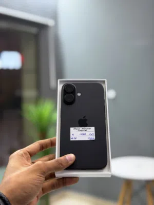 16 100% battery 128Gb and very clean and good condition