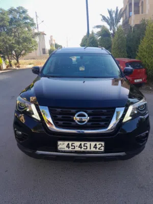 Used Nissan Pathfinder in Amman