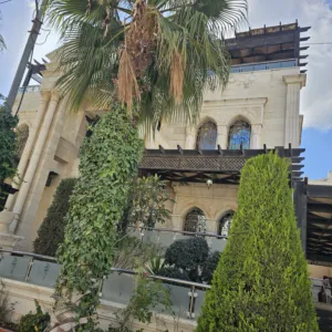 881 m2 More than 6 bedrooms Villa for Sale in Amman Jubaiha