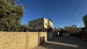 616 m2 5 Bedrooms Townhouse for Sale in Madaba Madaba Center