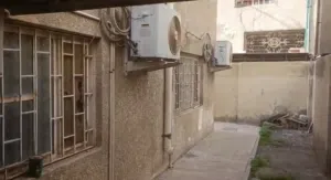 بيت للبيع ، دور النفط