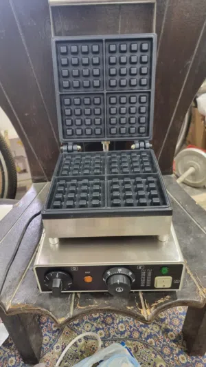للبيع جهازين لصنع الوافل (الجهاز الواحد ب 40 دينار)