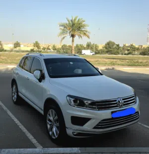 2016 Volkswagen Touareg Highline Top Option