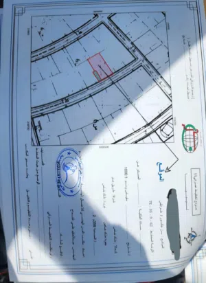 ارض في بن عاشور عليها بناء هدم