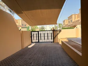 140 m2 4 Bedrooms Villa for Rent in Abu Dhabi Mohamed Bin Zayed City