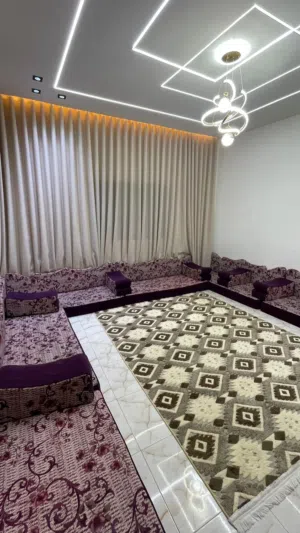 فراش عربي لون بنفسجي