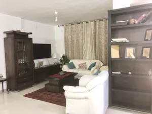 183 m2 3 Bedrooms Apartments for Sale in Ramallah and Al-Bireh Al Tira