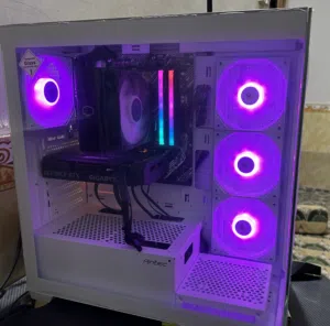 Windows Custom-built  Computers  for sale  in Basra