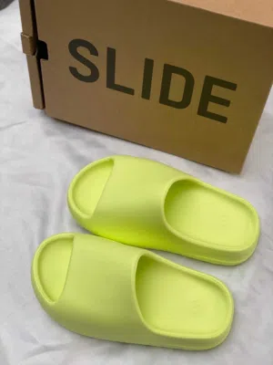 yeezy slides