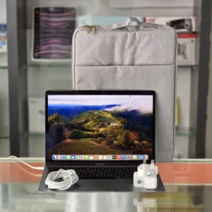 macOS Apple for sale  in Muscat