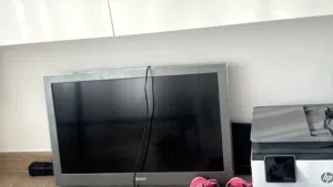 للبيع شاشة تلفزيون