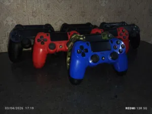 للبيع جيور سوني 4 اصليين شرط مو اصلي يرجع الجيور استعمال خفيف جدا جدا جدا نضيف شغال 100% الواحد 6