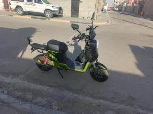 للبيع R9 2025