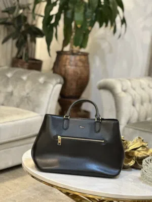 شنطة رالف لورين أصلية وراقية بحالة ممتازة جدا Elegant Ralf Lauren black tote