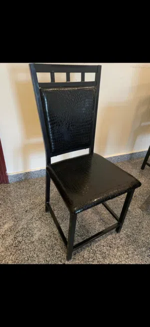 8 pcs - Reinforced Metal chair with cushion