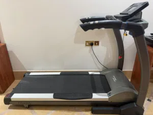 سير ركض بحالة ممتازة