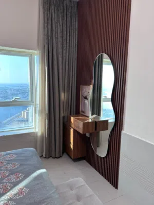 للبيع غرفتين وصالة Sea View كاملة بأبراج اللؤلؤة عجمان  موقف + أثاث  460,000 درهم فقط