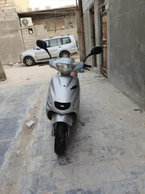 دراجة اگزز 100 نظيفة محرك ما مفتوح كفرات ما مبدله