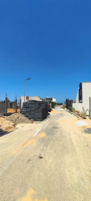 320 متر داخل تقسيم قطع اراضي سكني عائلي منظم بئر الاسطي ميلاد بقرب مؤل البشائر و مدرسة بابل