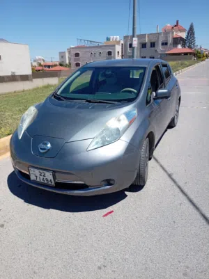 Nissan leaf SL 2015  (4 جيد)