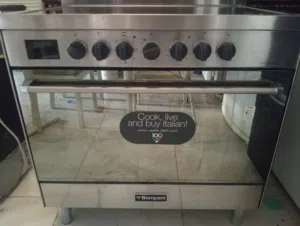 فرن كهربائي ايطالي بومباني استخدام اقل من شهر اخو الجديد للبيع السعر الذي يظهر غير حقيقي