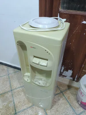 كولر ماء + ثلاجة للبيع