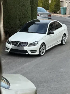 مرسيدس c200 amg بانوراما موديل 2012
