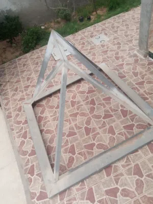 السلام عليكم ورحمت الله و بركاته أضف لمسة ابتكار وأناقة لمشروعك مع هذه القبة الهرمية الفريدة!