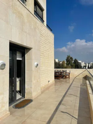 120 m2 2 Bedrooms Apartments for Rent in Amman Abdoun