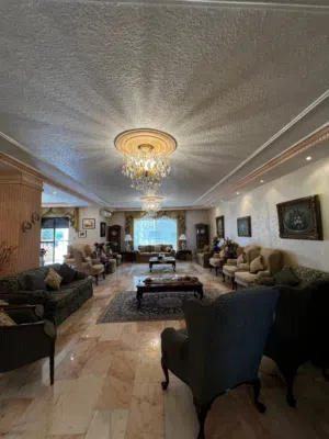 345 m2 4 Bedrooms Apartments for Sale in Amman Al Rabiah