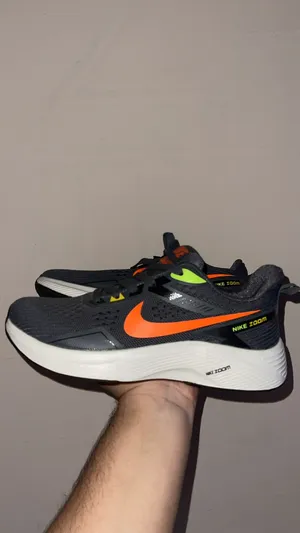 Sport Shoes . Other . 400