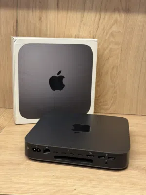 Mac Mini 2018. 512 SSD. Core i5. 8 RAM. 4 Ports USB-C