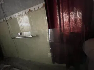 باب محل جام للبيع السعر 125 وبيه مجال