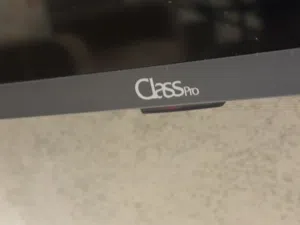 شاشه تلفزيون من شركه class pro 65 بوصه