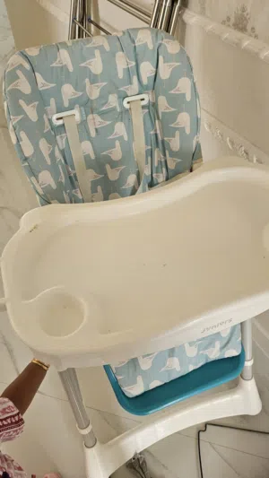 كرسي للاكل للاطفال