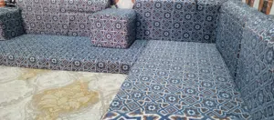 گعده عربيه للبيع جديد كلش مشتريها قبل فتره  ارقه نوعية حاليا من حيث الارتفاع العالية