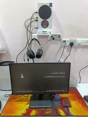 اكس بوكس سيريس s مع كامل ملحقاته
