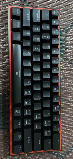 REDRAGON  K617-RGB  للبيع