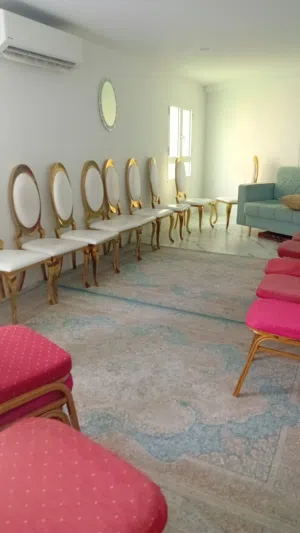 Chairs and tables rental in Muscat تأجير الكراسي والطاولات في مسقط