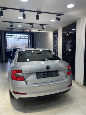 سكودا اوكتافيا 2015 فحص نخب اوتمات ماتور 1.6ديزل السيارة ف حالة الشركة