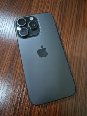 Apple iPhone 16 Pro 256 GB in Al Riyadh