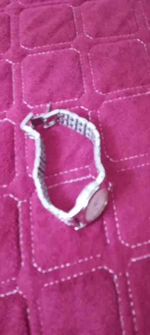 ساعه سيكو ياباني معدن وعقارب مستعمل وبحالة الوكاله