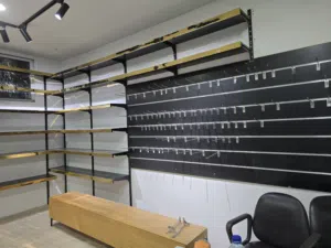 رفوف وستاندات للعرض