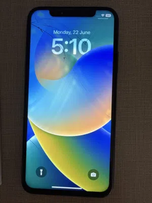 Apple iPhone X 64 GB in Amman