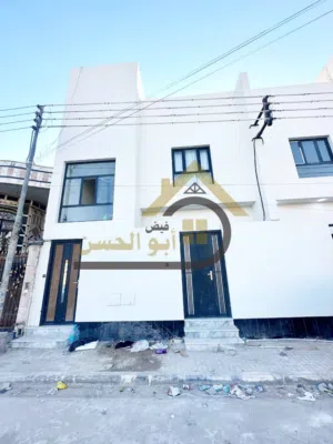 شتمل سكني حديث جدا للايجار ووميز منطقة الاكوات