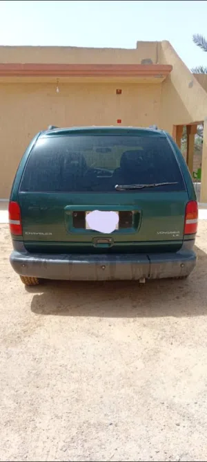 النوع / CHRYSLER كنبيو / تماتك محرك / 33/ 6V مكيف / شغال  الهيكل/ موضح في الصور موديل/2000
