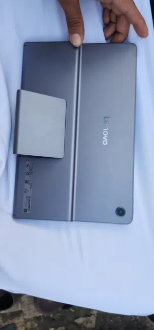 Lenovo  لينوفو تاب بلس تابلت واي فاي مع غطاء حافظة 2024  الذكاء الاصطناعي 11.5 بوصة  256 5.1 eMMC جي