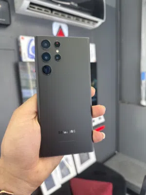 Samsung s22 utlra 256gb/ 12 ram  مستعمل بحالة الوكالة الجهاز